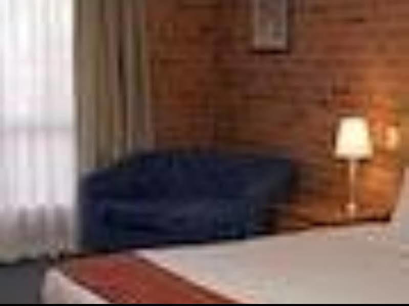 더보 아쿠나 모토 인 모텔 외부 사진